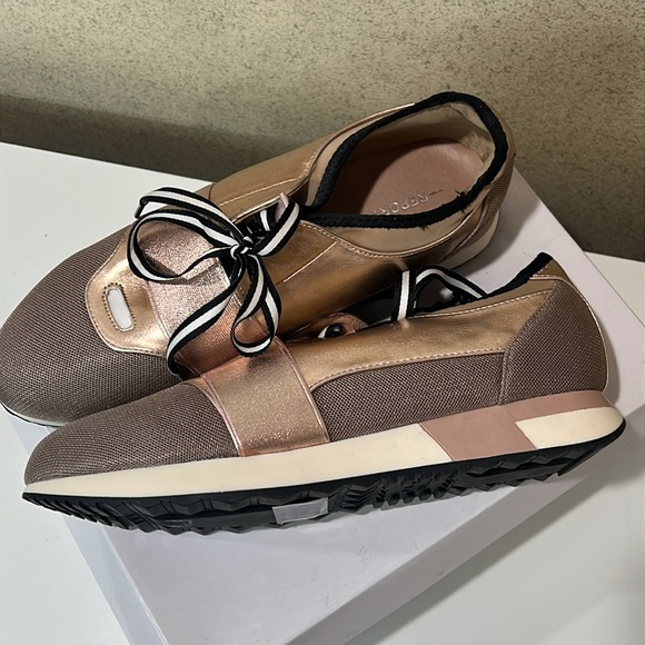 $69 NEW in Box Report Women's Quincy Sneaker Woman’s Size 10 - Picture 6 of 7